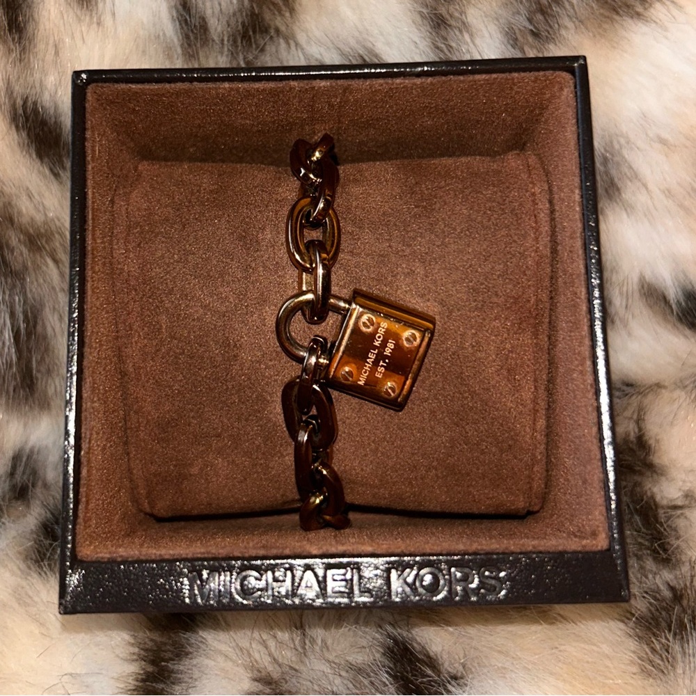 MICHAEL KORS MKJ4343791 Rose Gold Tone Chain Bracelet Padlock with Box - Picture 3 of 16